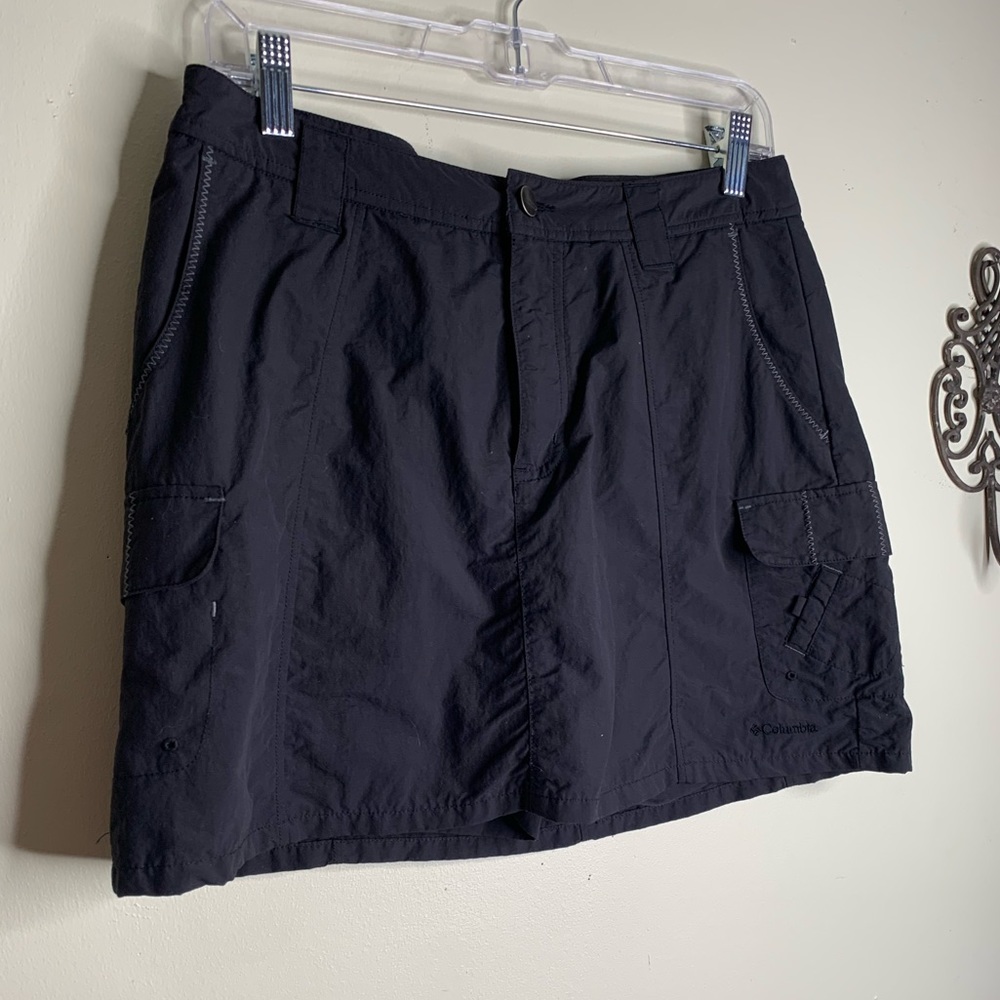 Columbia Black Titanium Cargo Skort Sz 10